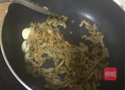 榨菜炒蛋的做法图解8