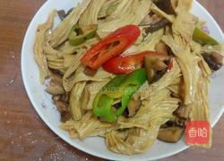 冬菇炒腐竹的做法图解3