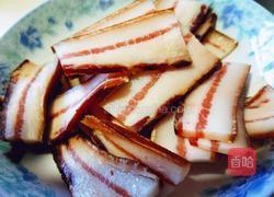 腊肉炒青蒜的做法图解1