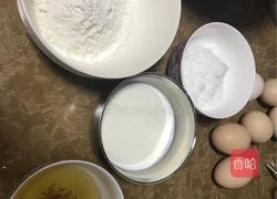 电饭锅蒸蛋糕的做法图解1