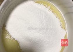 电饭锅蒸蛋糕的做法图解4