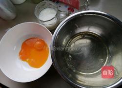 电饭锅蛋糕的做法图解1