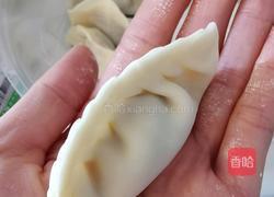 大葱猪肉饺的做法图解5