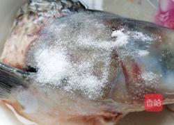 麻辣鱼头的做法图解1