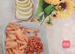 酸辣柠檬萝卜条的做法图解3