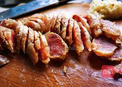 蒜蓉香肠的做法图解2