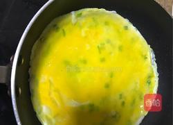 鸡蛋葱油饼的做法图解12