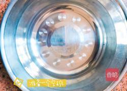 脆皮炸鲜奶（炸牛奶）的做法图解2