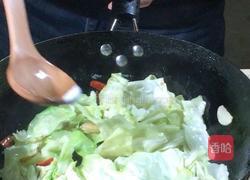 炝炒圆白菜（手撕包菜）的做法图解6