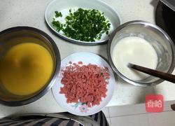 火腿肠葱花鸡蛋饼的做法图解4
