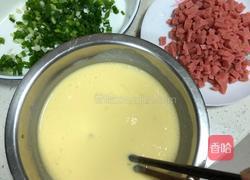 火腿肠葱花鸡蛋饼的做法图解6