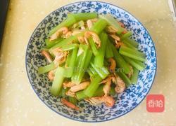 西芹炒小红虾的做法图解8
