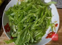 肉丝炒鱼面的做法图解3