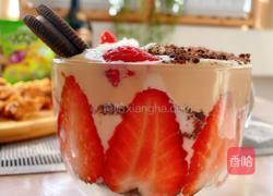 草莓酸奶慕斯的做法图解2