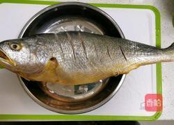 红烧黄花鱼的做法图解1