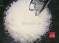 不开裂的纸杯小蛋糕的做法图解2