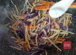 干煸双色土豆丝的做法图解9