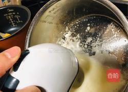 电饭煲蛋糕的做法图解3