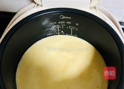 电饭煲蛋糕的做法图解4