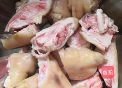 爱心猪蹄汤的做法图解1