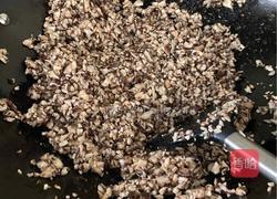 猪肉香菇包子的做法图解5