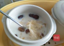 果味牛奶炖桃胶的做法图解5