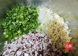 双色香菇鲜肉包的做法图解7