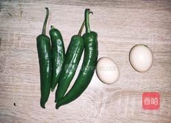 电饭锅青椒鸡蛋的做法图解1