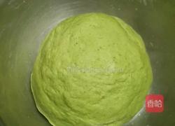 绿色面团制作与发酵的做法图解8