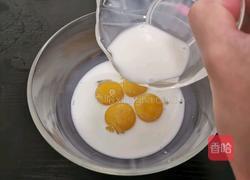 草莓卷的做法图解4