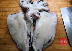 酸甜墨鱼的做法图解1