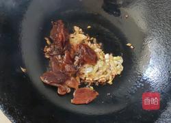 菜花炒肉的做法图解2