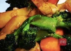 土豆条烧西兰花的做法图解14