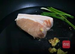 莲白回锅肉的做法图解1