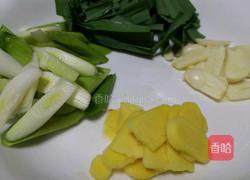 莲白回锅肉的做法图解3