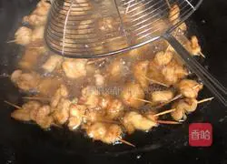 Illustration of how to make toothpick meat 2