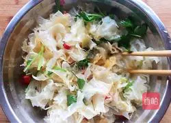 Illustration of how to make cold white fungus 15