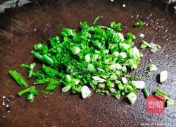 酸辣草鱼汤的做法图解3