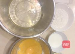 八寸戚风蛋糕,仅5样材料的做法图解1