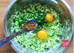 西葫芦鸡蛋软饼便当的做法图解6