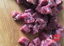 牛肉炖萝卜的做法图解3