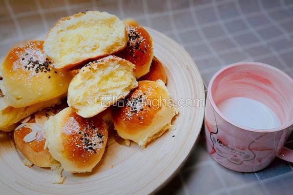 椰蓉馅面包（椰蓉面包）