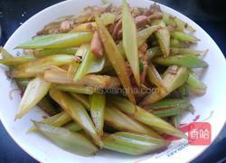 西芹炒肉的做法图解4