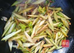西芹炒肉的做法图解3