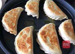 韭菜盒子的做法图解19