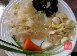 百合拌木耳的做法图解4