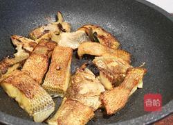 锅焗鲈鱼的做法图解6