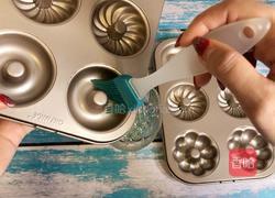 草莓甜甜圈的做法图解10