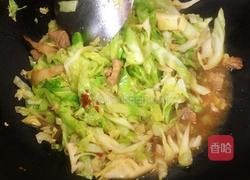 包心菜炒肉的做法图解9