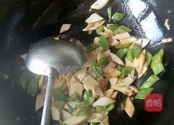 胡萝卜炒杏鲍菇的做法图解7